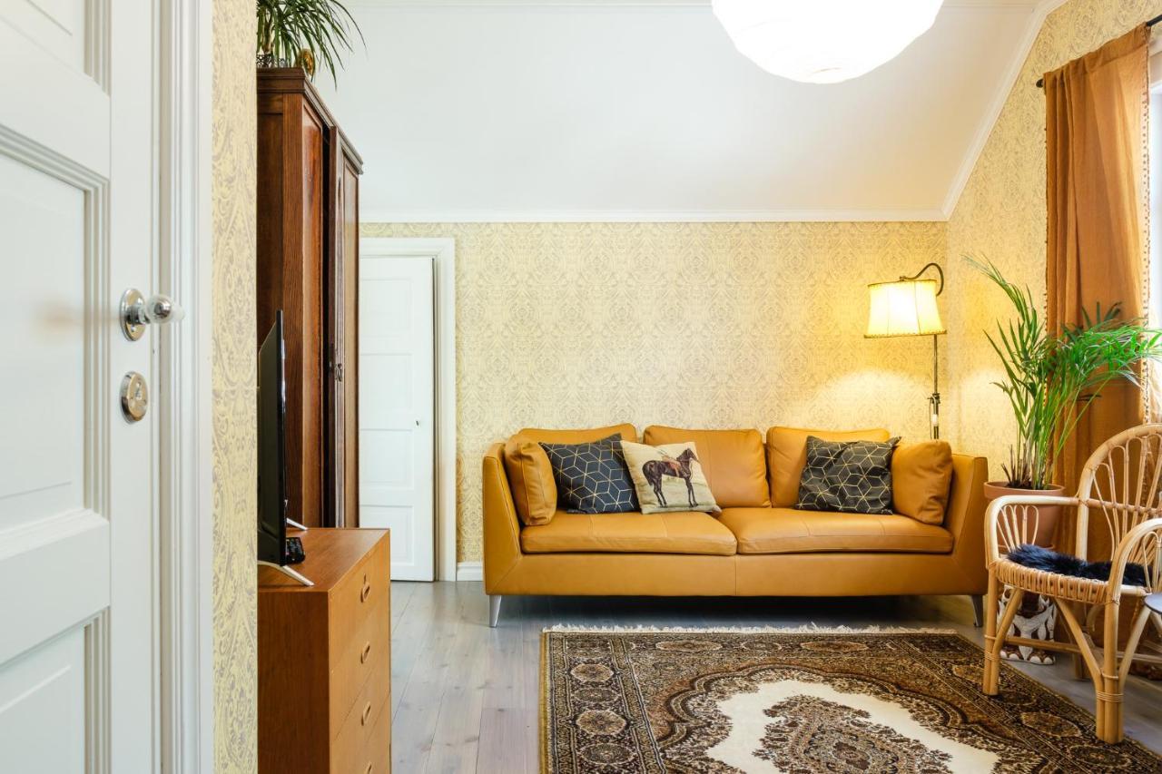 B&B Kaepylaen Helmi טמפרה מראה חיצוני תמונה